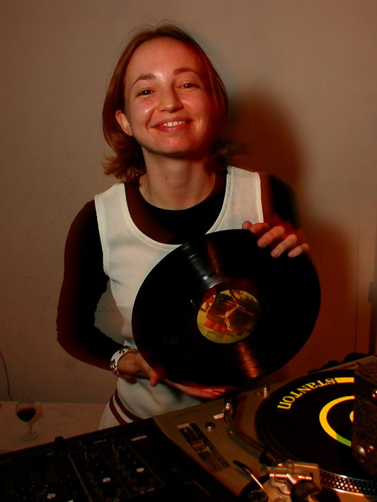 Marianne Love, Qoöl photo