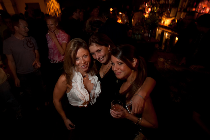 Fabia, Laura and Karla, Qoöl photo